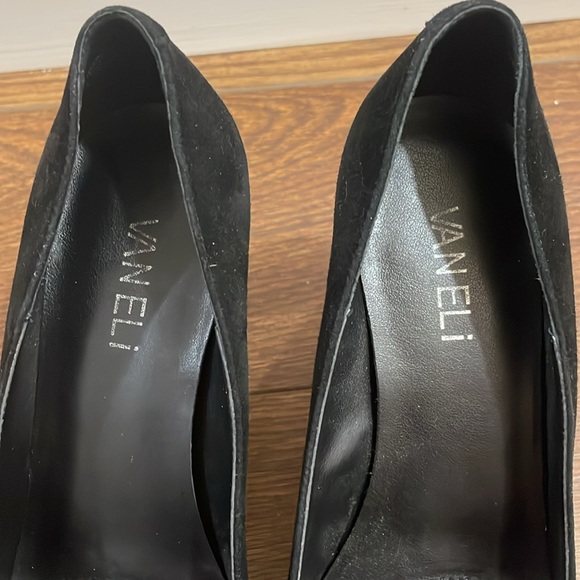 Vaneli Black Pumps Toro - Picture 6 of 7